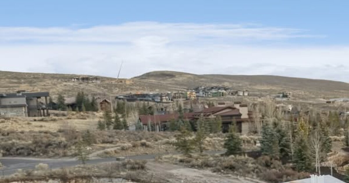 Park City custom home concrete work with garage-level site access